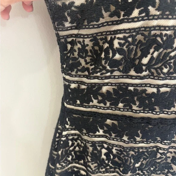 Jovani Black and Cream Lace Maxi Dress - Evening Gown - Size 10 - Picture 7 of 16